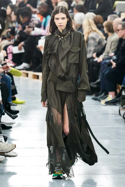 Look 47